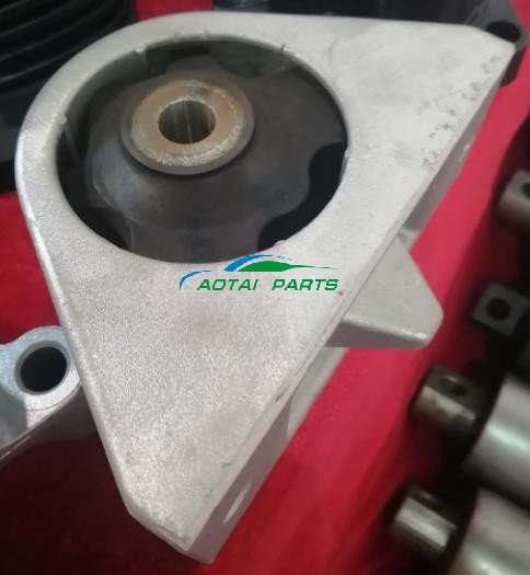 18-45384-000 1845384000 18-59922-000 1859922000 Freightliner Cab Isolator Mount