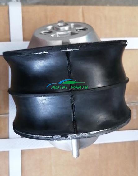 1778529/1778529/2377037/1778532/1496749 Scania Engine Mounting