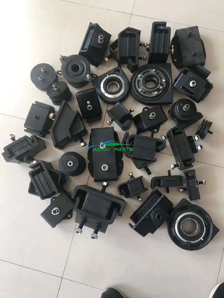 Isuzu Truck Parts Engine Mounting 8-97120498-0 5-87610192-0