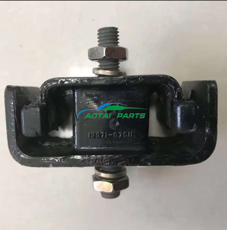 Suzuki Engine Mounting 12371-87511