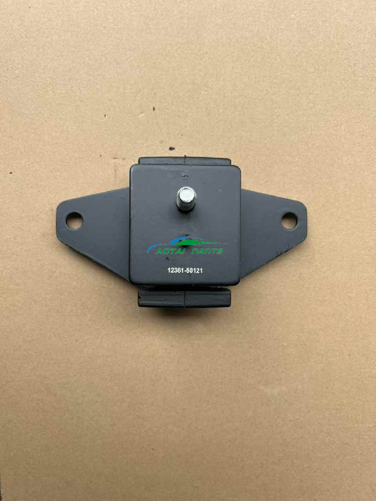 Toyota Front Engine Mounting Insulator 12361-50120 12361-50121