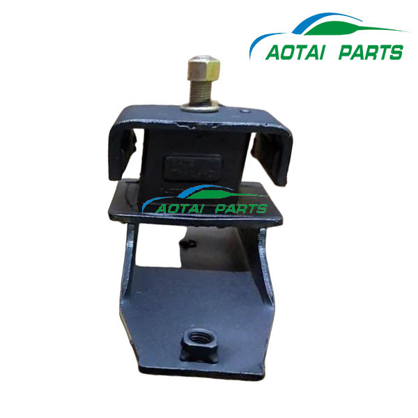 ISUZU NHR55 2.8 NKR 4JB1 Engine Mounting 8-97080-620-0 8-97080-621-0